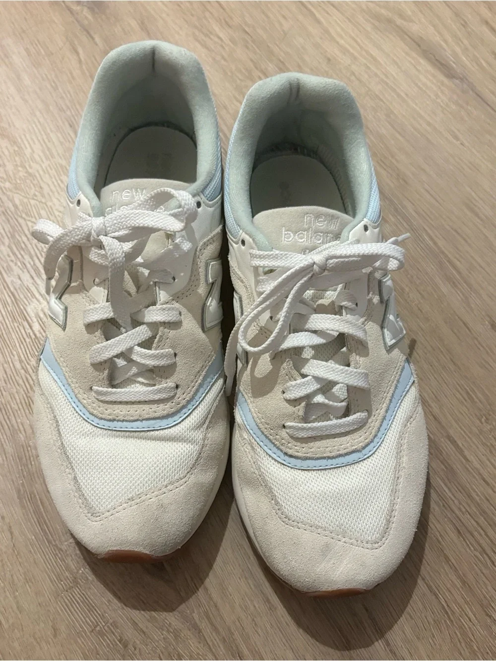 New Balance Women's Cream and Light Blue Athletic Sneakers